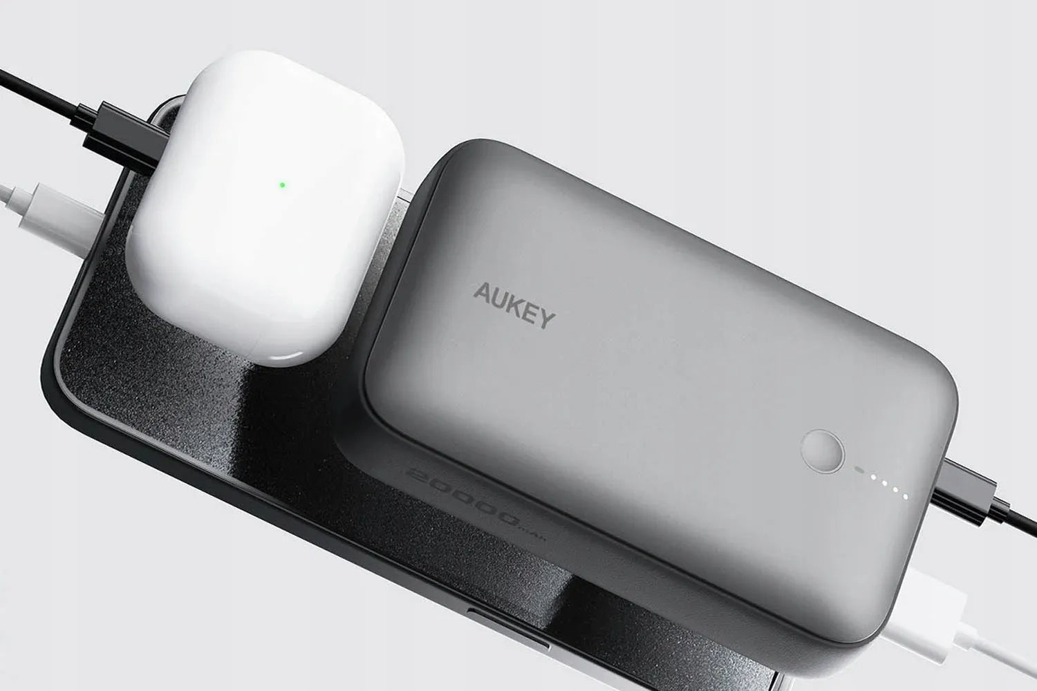 Aukey PB-Y57 Spark Mini išorinis akumuliatorius 20000mAh PD QC 3.0 USB-C 22.5W LED + laidas