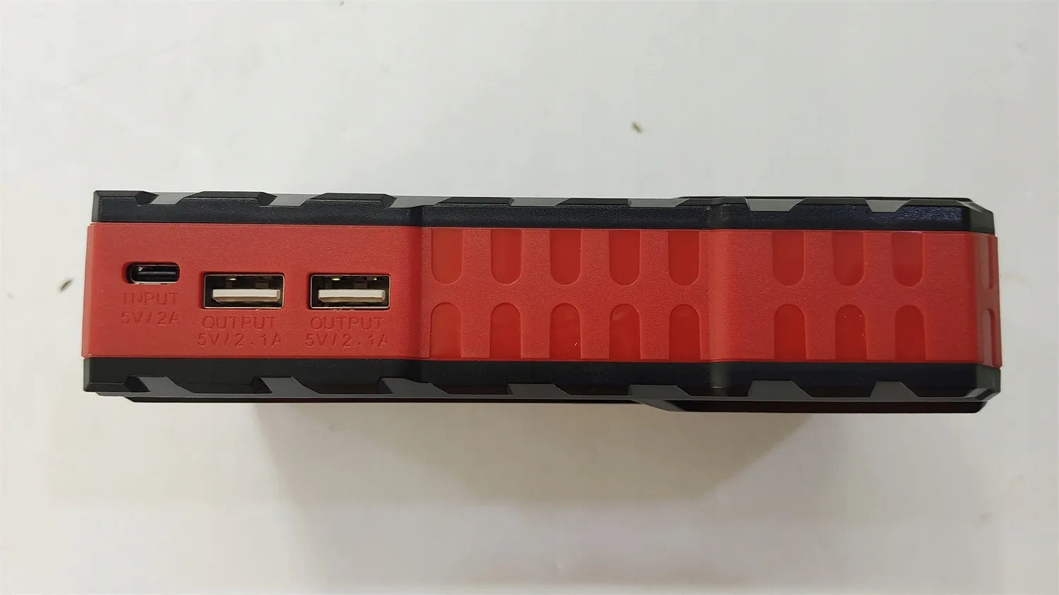 Automobilinis jump starteris 99800mAh boosteris maitinimo bankas 12V 600A
