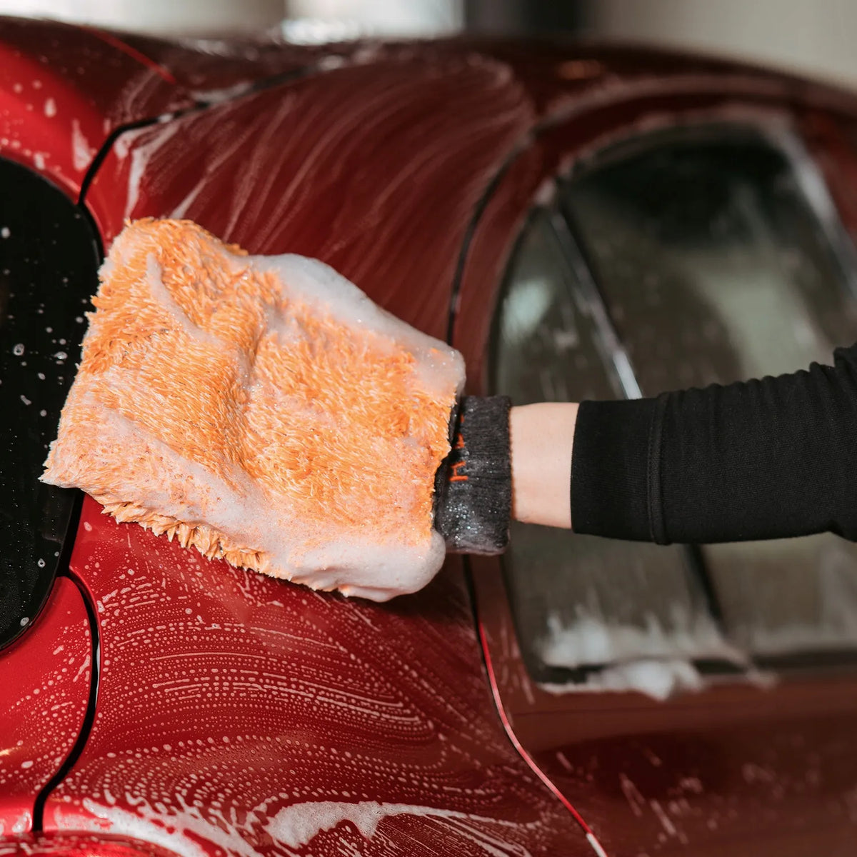 Automobilio plovimo rinkinys ADBL „Caremitt“ mikropluošto pirštinė ir „Fluffy Dryer“ lako džiovinimo rankšluostis