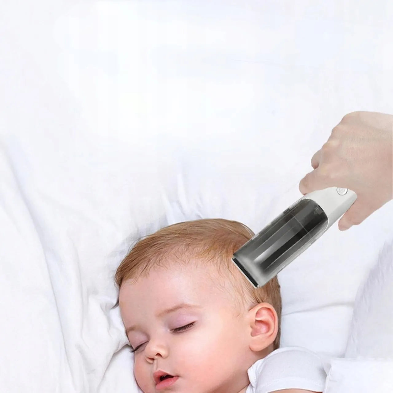 Babydream Baby01 tyli vaikiška plaukų kirpimo mašinėlė su plaukų įsiurbimo funkcija