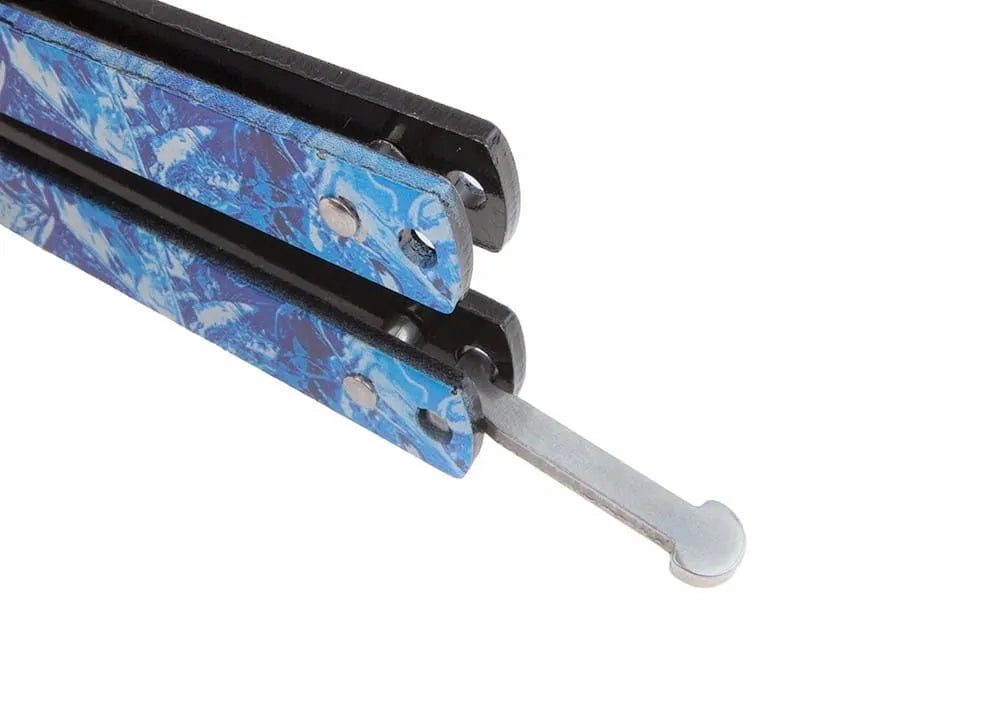 Balisong treniruojamas peilis, melsva rankena, juoda buka geležtė