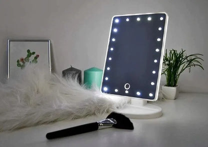 Baltas kosmetinis makiažo veidrodis su LED apšvietimu, 16 LED, pasukamas