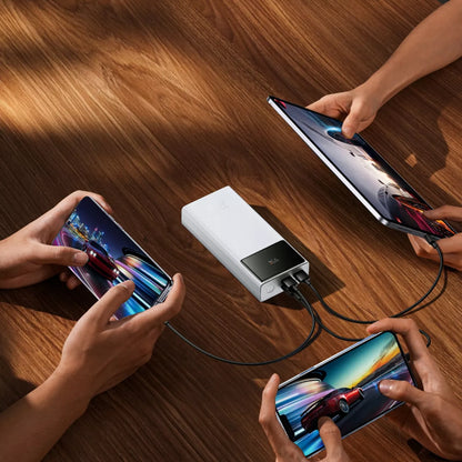 BASEUS EnerFill FP41 30000mAh 22.5W nešiojamas įkroviklis su USB-C laidu - baltas