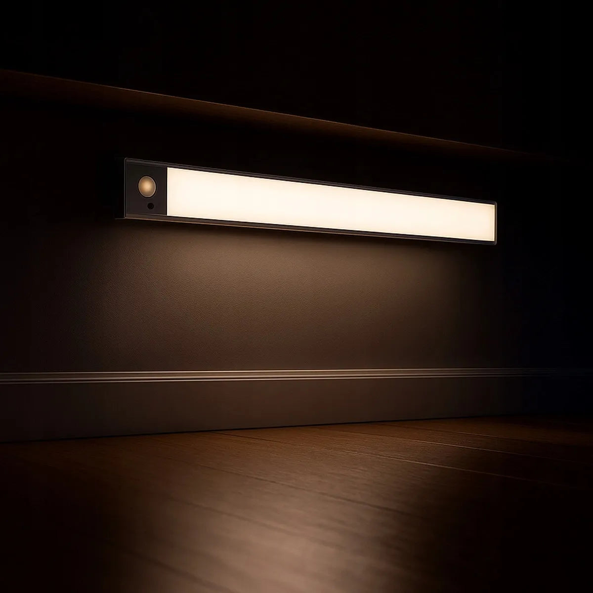 Belaidis LED šviestuvas 50lm 6000K po spintele su judesio jutikliu ir magnetu 40cm