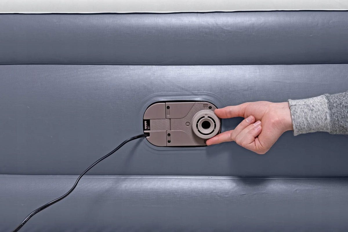 „Bestway“ dvivietis pripučiamas čiužinys 200 × 150 cm su elektrine pompa