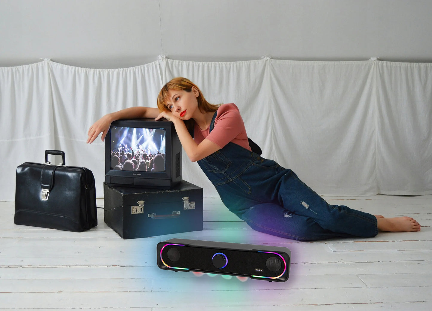 BLOW MS-32 2.0 kompiuterio soundbar kolonėlės su RGB LED apšvietimu, AUX ir USB