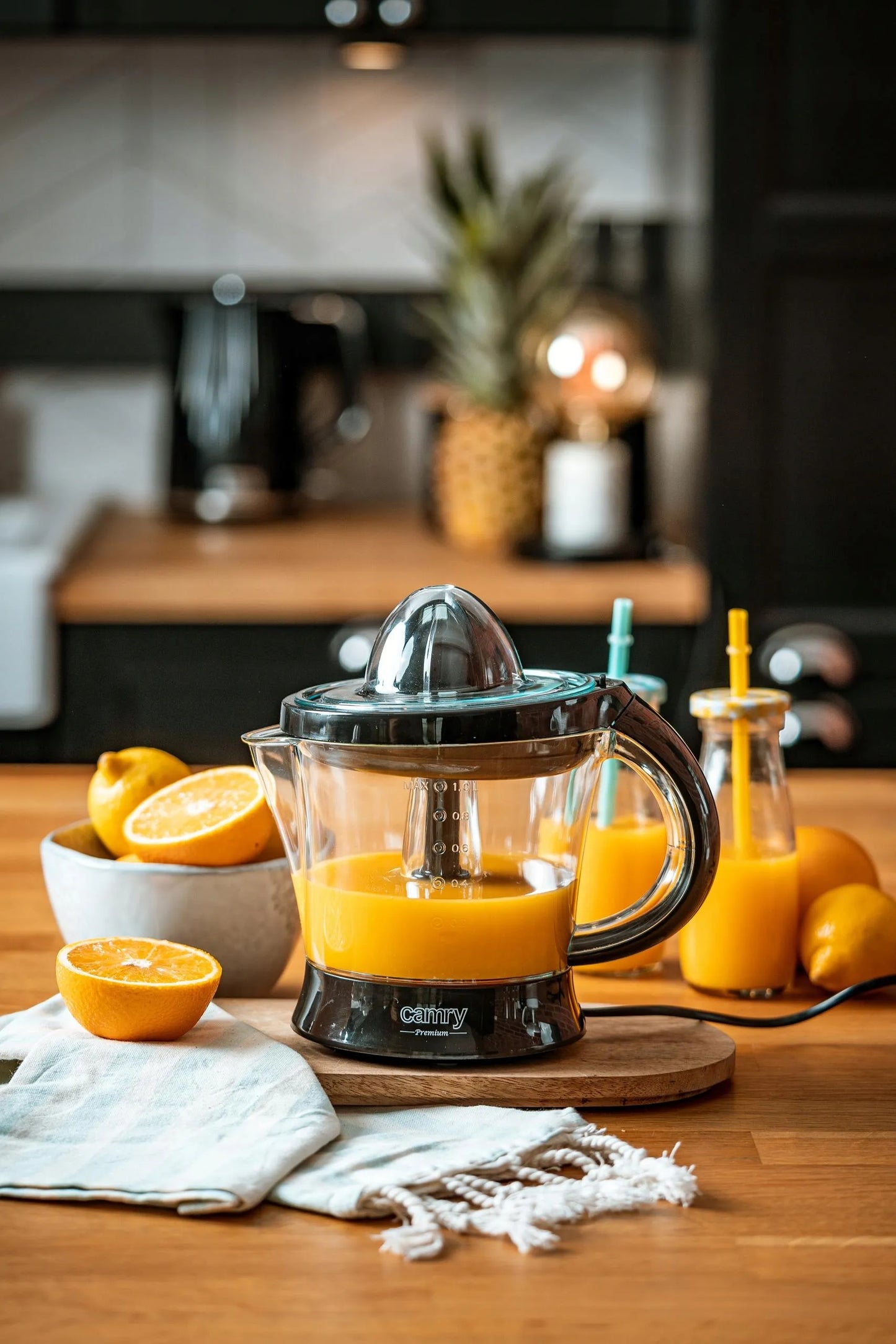 Citrusų sulčiaspaudė virtuvei 60 W, dvikryptė, 2 kūgiai, 1 l talpa