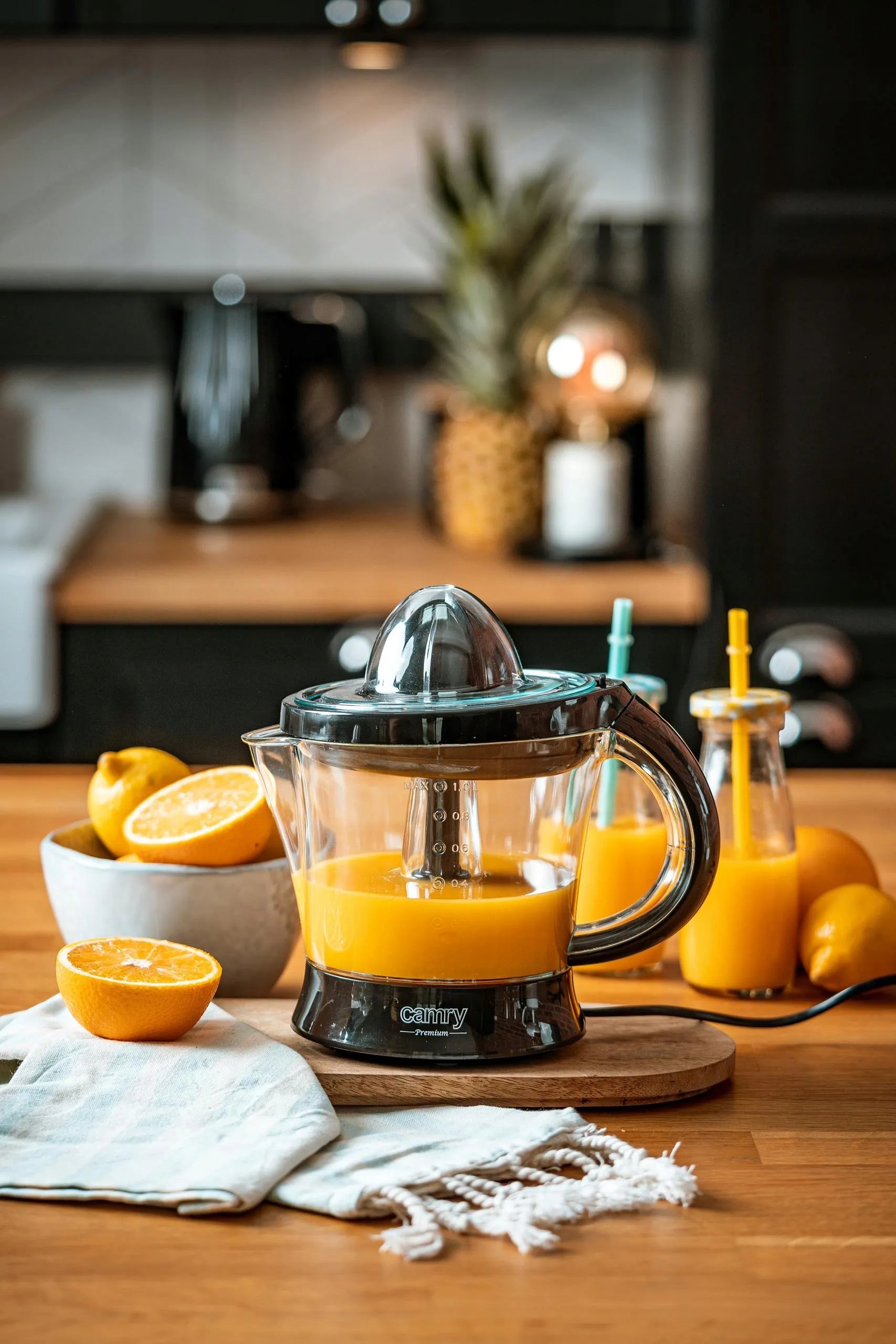Citrusų sulčiaspaudė virtuvei 60 W, dvikryptė, 2 kūgiai, 1 l talpa