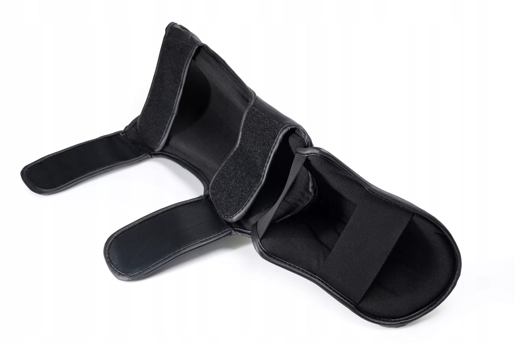 VOBO blauzdų ir pėdų apsaugos MMA K1 kikboksui – juodos L