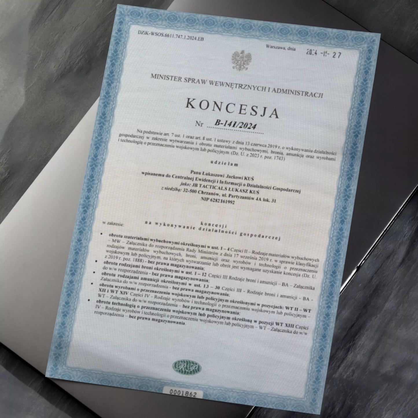Daugiafunkcis įrankis JB Tacticals 17-in-1, replės, peilis, dėklas