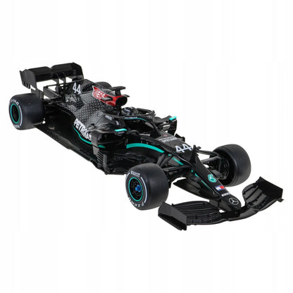 Didžiosios nuotoliniu būdu valdomos lenktyninės mašinėlės Mercedes AMG Formula 1 RC 1:12