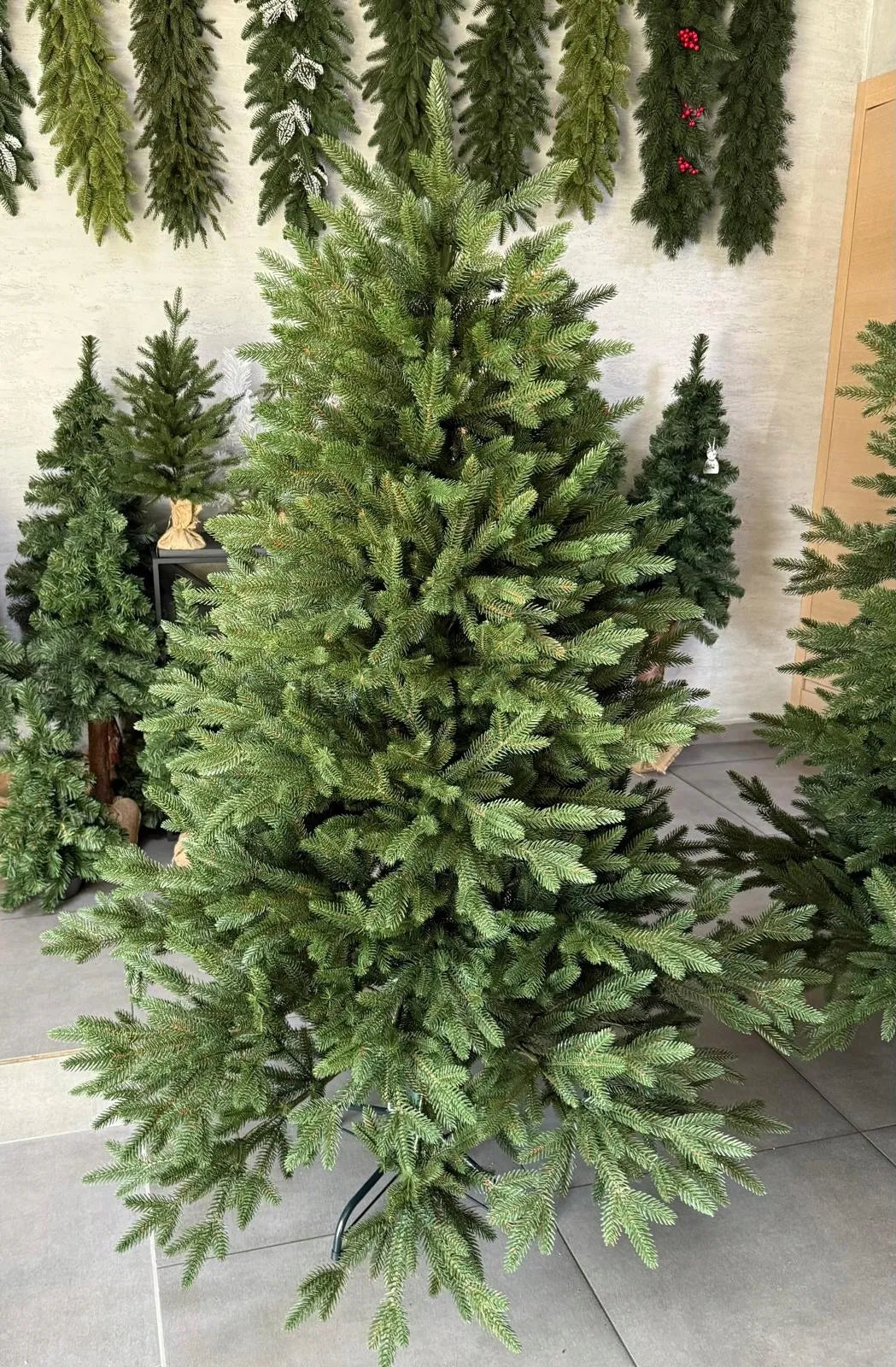 Dirbtinė eglutė „TWIST“ 3D 100% PE, 220 cm, PREMIUM, kaip gyva
