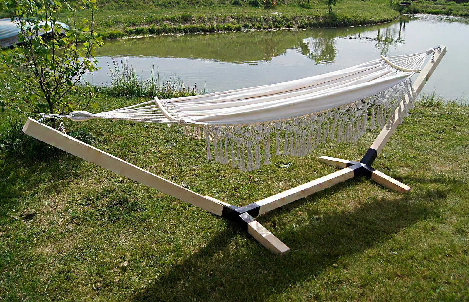 Dvivietis hamakas su stovu BOHO COMFORT ZONE 200 kg