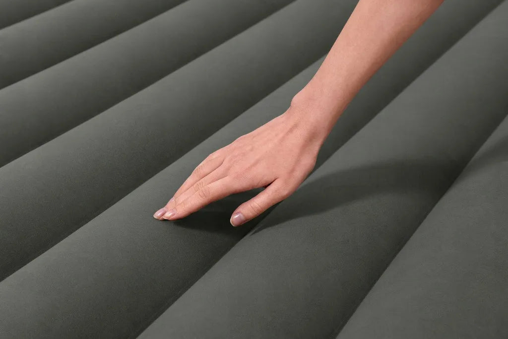Dvivietis pripučiamas čiužinys su baterine pompa „Bestway TriTech“, 203 × 152 × 30 cm