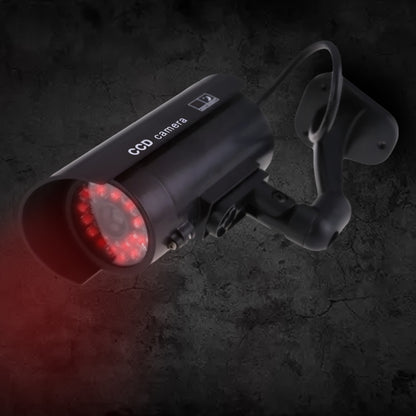 Netikra CCTV stebėjimo kamera su mirksinčiais LED šviesos diodais