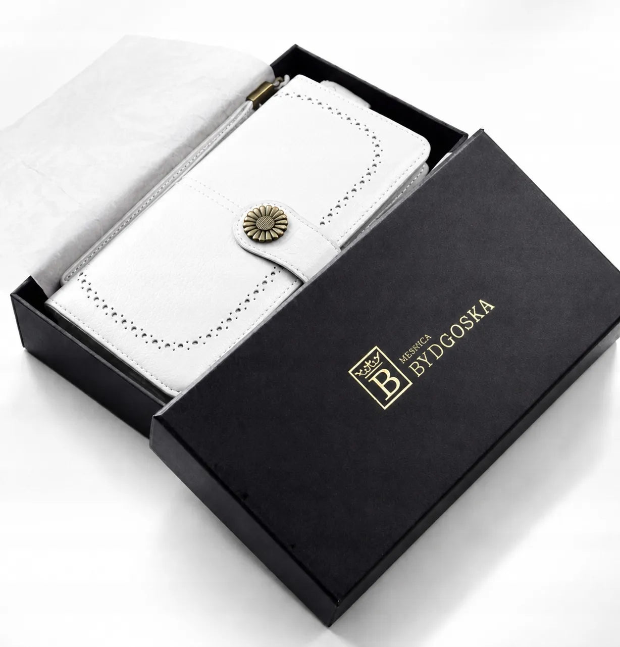 Elegantiška balta moteriška piniginė iš eko odos su RFID apsauga