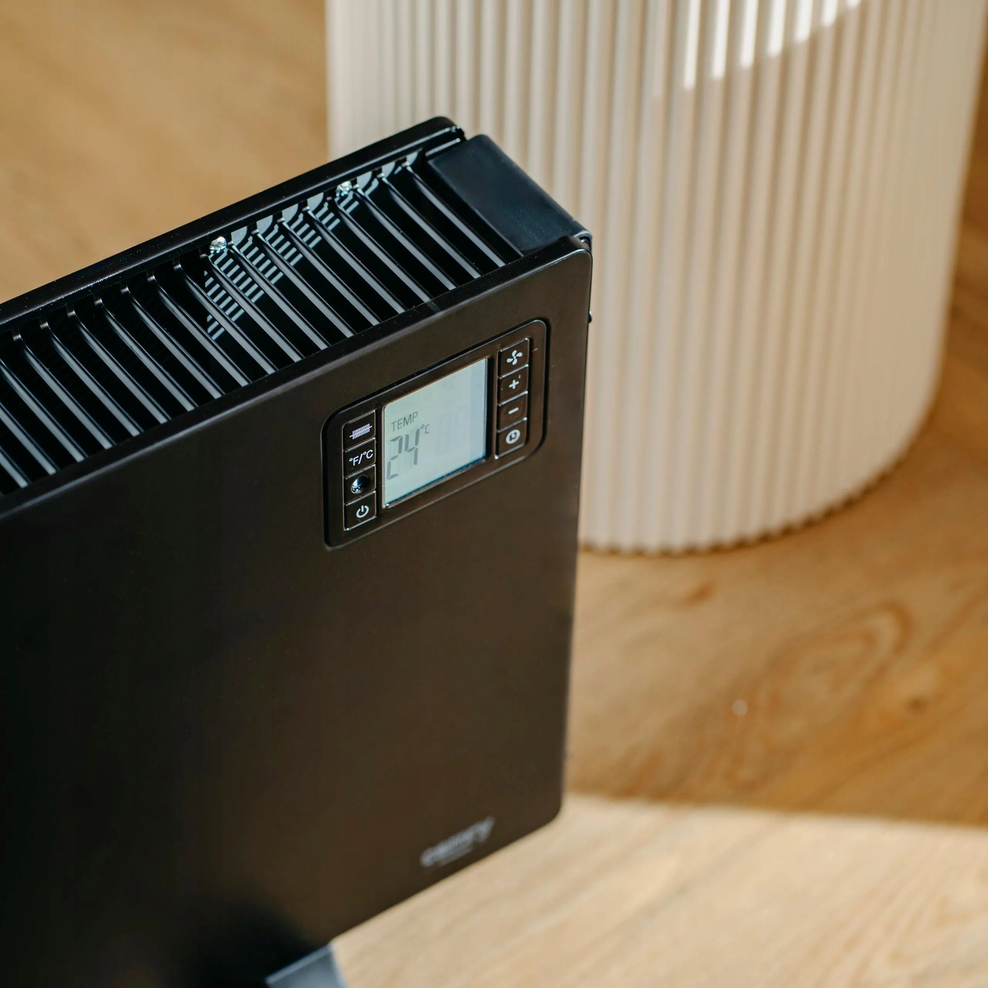Elektrinis konvektorius Camry 2000W su nuotolinio valdymo pulteliu ir termostatu
