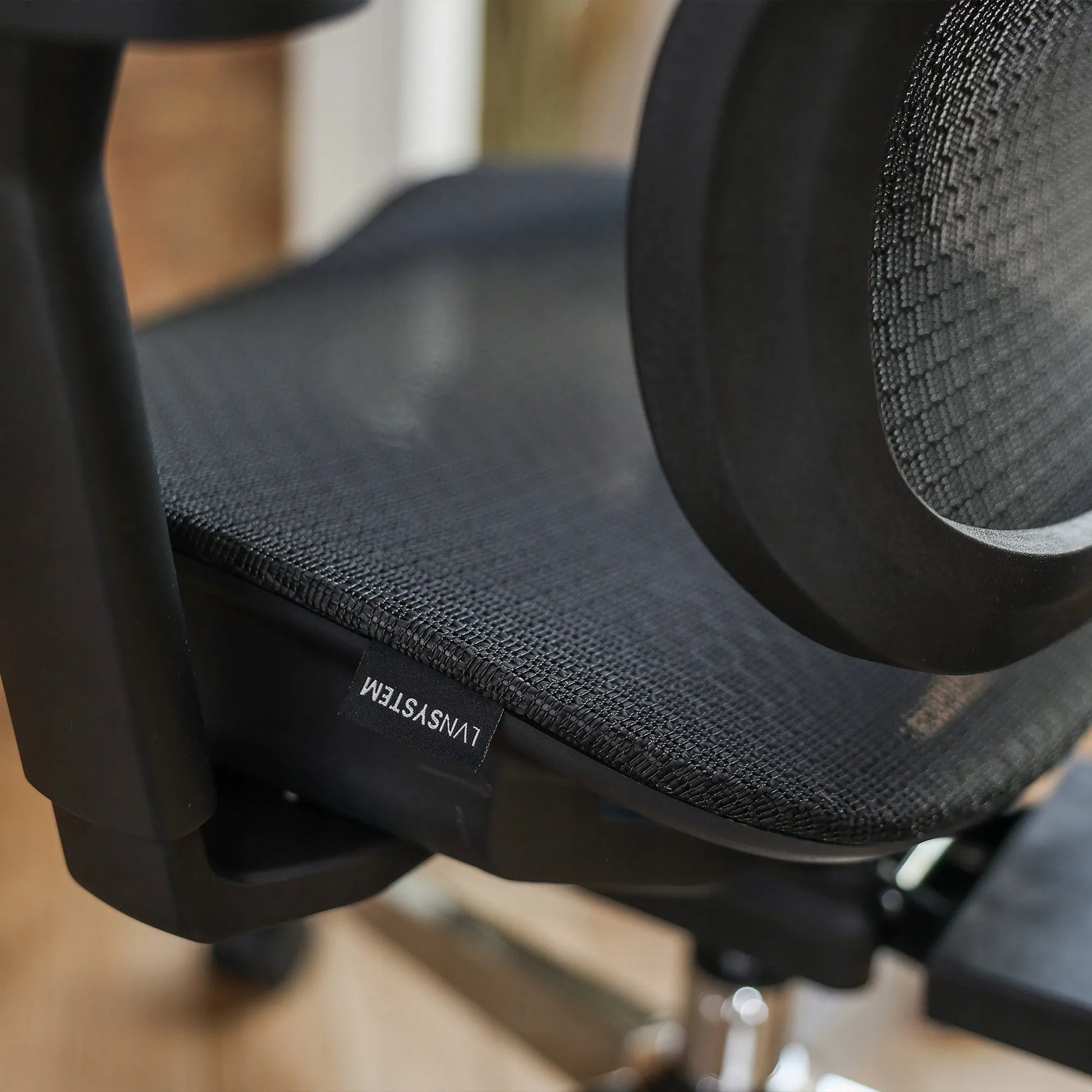 Ergonominė biuro kėdė Control Pro, sukamoji, juoda, LVNSystem