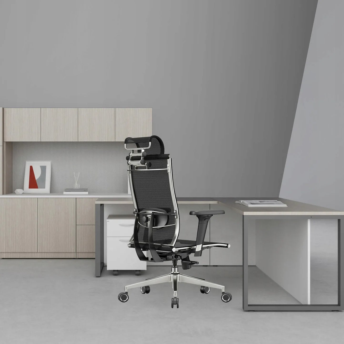 Ergonomiškas besisukantis biuro kėdės fotelis Angel iO su reguliuojamais porankiais