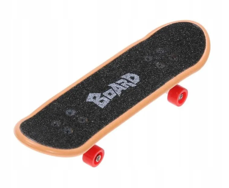 FB-04 fingerboard rinkinys su skateparku ir 4 mini riedlentėmis