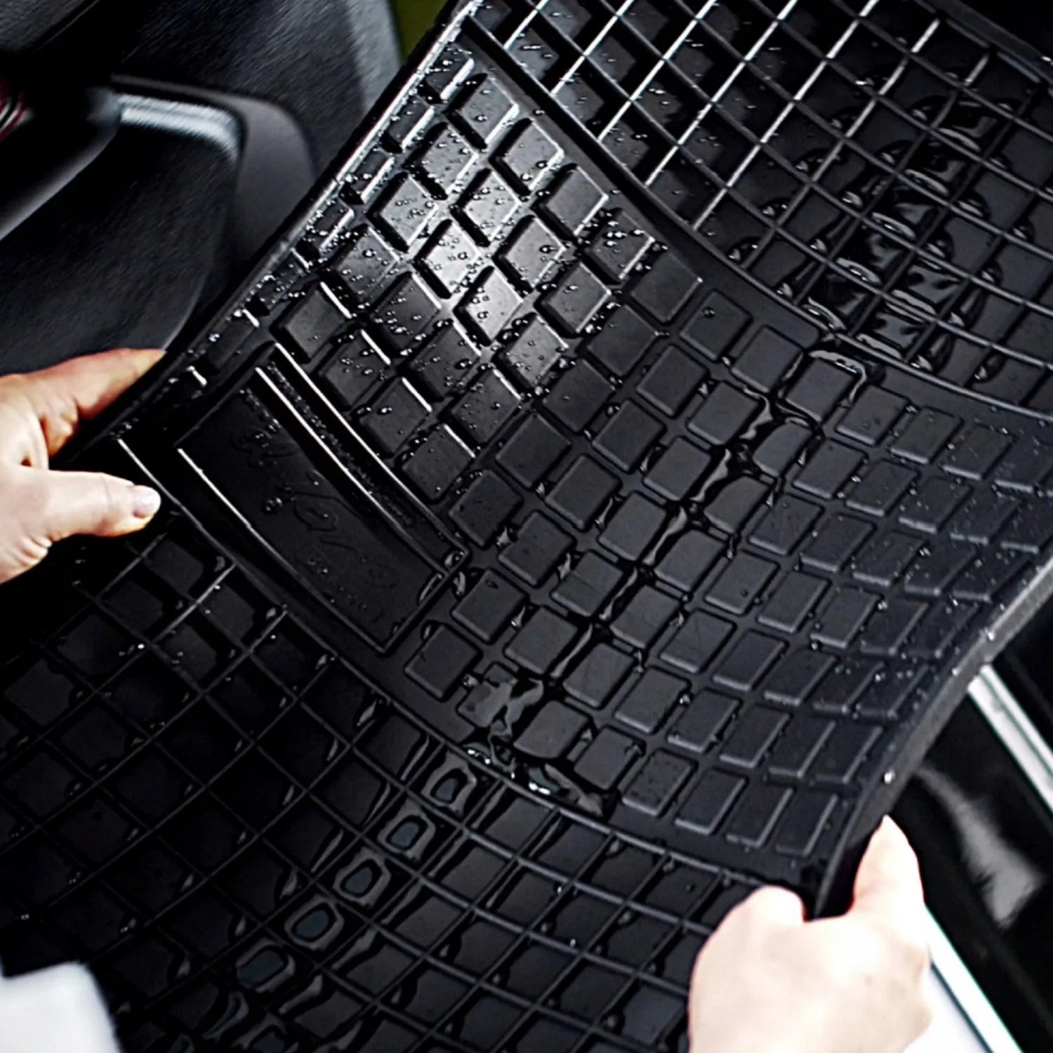FROGUM guminiai kilimėliai ElToro skirti VW Caddy III 2003-2020 / Touran I 2003-2015