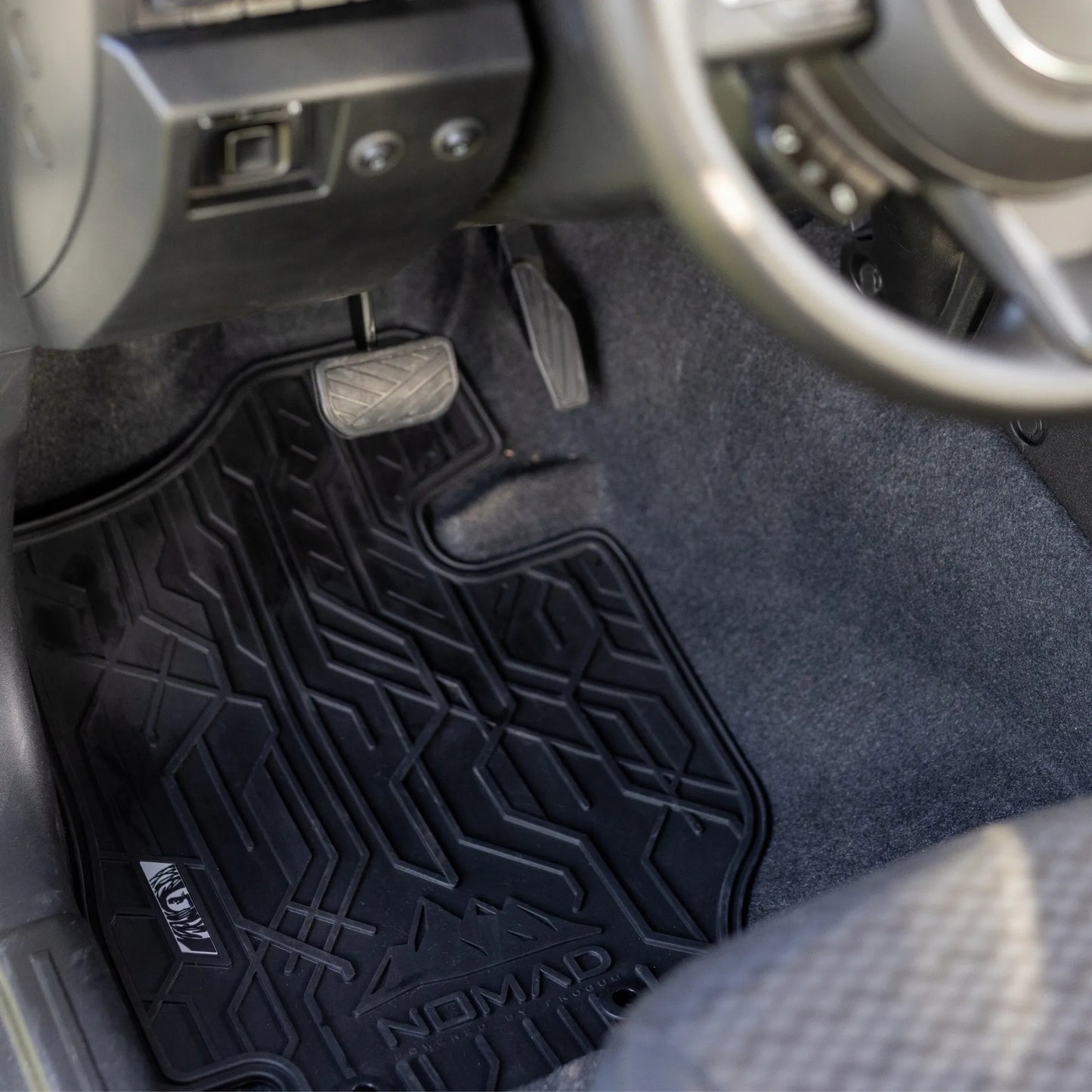 FROGUM guminiai kilimėliai priekiniai NOMAD, skirti Volkswagen Golf V 2003-2009 / Golf VI 2008-2016
