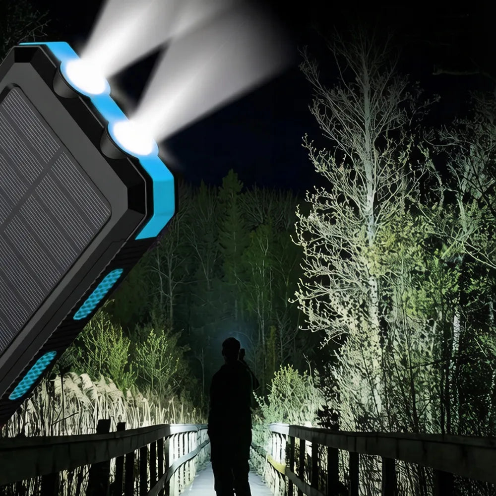 Galingas 30 000 mAh saulės energijos įkroviklis su žibintuvėliu ir kompasu, atsparus vandeniui, juodas