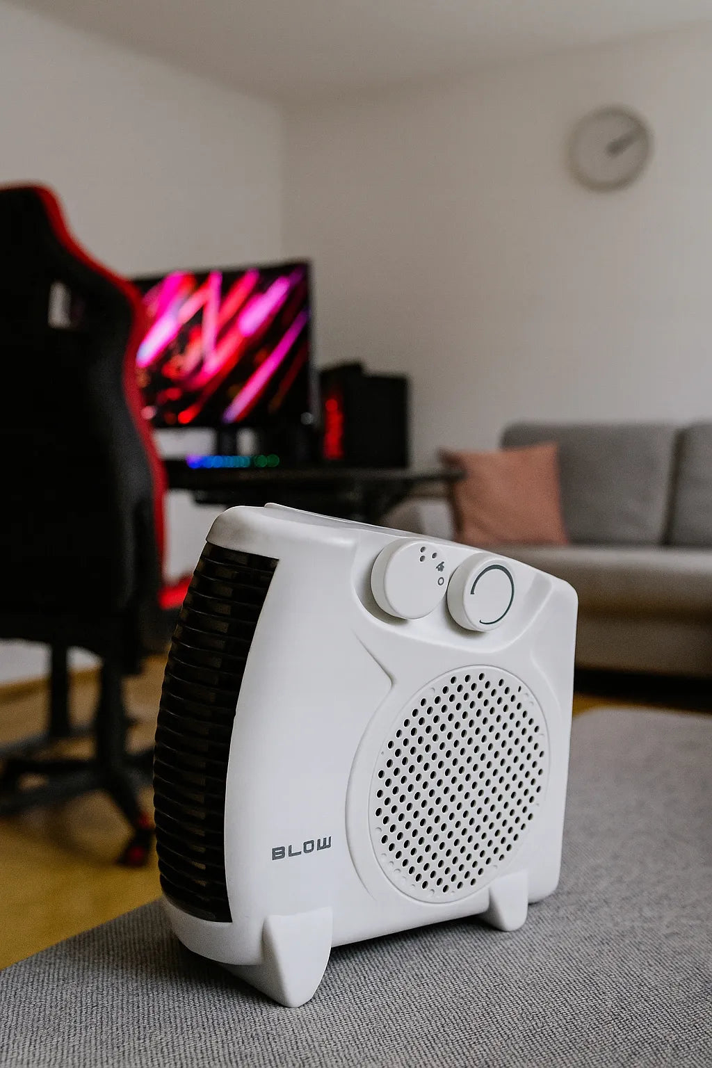 Galingas elektrinis termoventiliatorius „BLOW FH-A11“, 2000 W, su termostatu