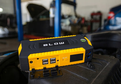 Galingas JUMP STARTER užvedimo įrenginys su „Powerbank“ funkcija 12V 16800mAh rinkinys