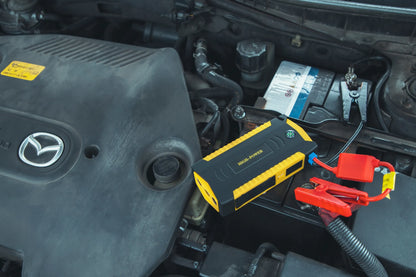 Galingas JUMP STARTER užvedimo įrenginys su „Powerbank“ funkcija 12V 16800mAh rinkinys