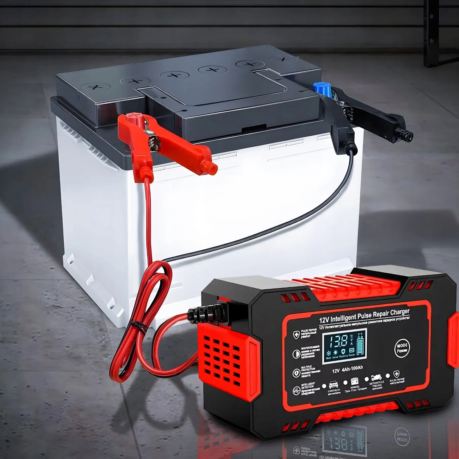Išmanusis automatinis automobilinis akumuliatoriaus įkroviklis su remonto funkcija 12V LCD