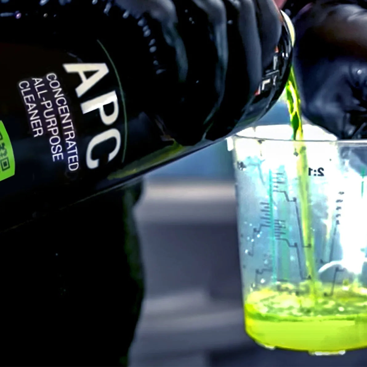 Koncentruotas universalus ADBL APC valiklis, 500 ml, su purkštuvu