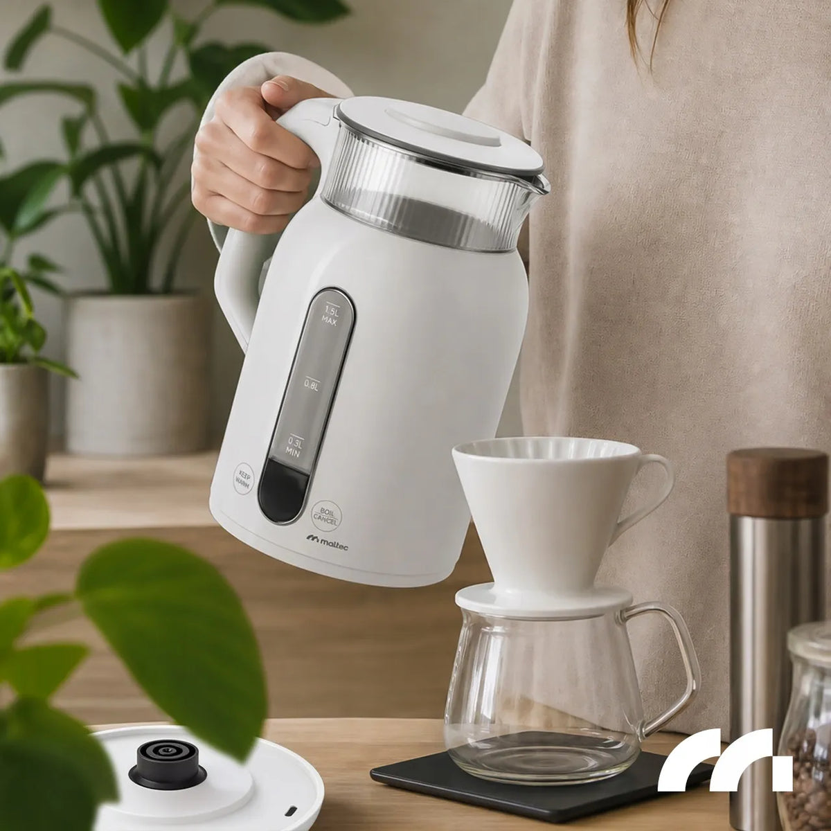 MalTec Boily3000-WH elektrinis virdulys su temperatūros reguliavimu, LED apšvietimu ir šilumos palaikymo funkcija, 1,5 l
