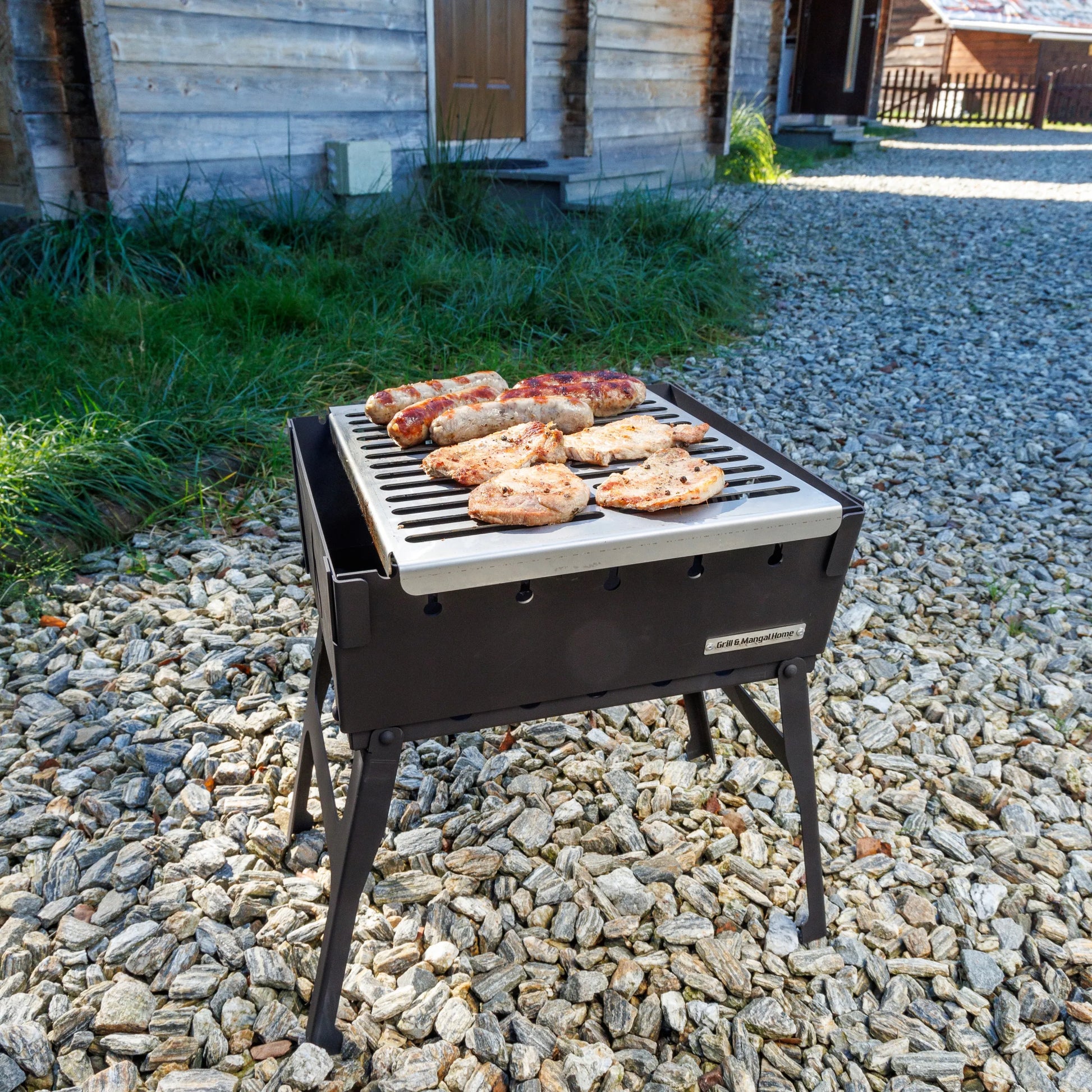 Mangal kepsninė lagaminas 6 iešmams, anglinė, sulankstoma, metalinė 3 mm