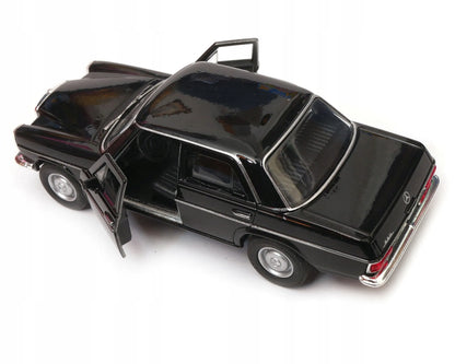 Mercedes-Benz 220 1:34–1:39 WELLY modelis, juodas
