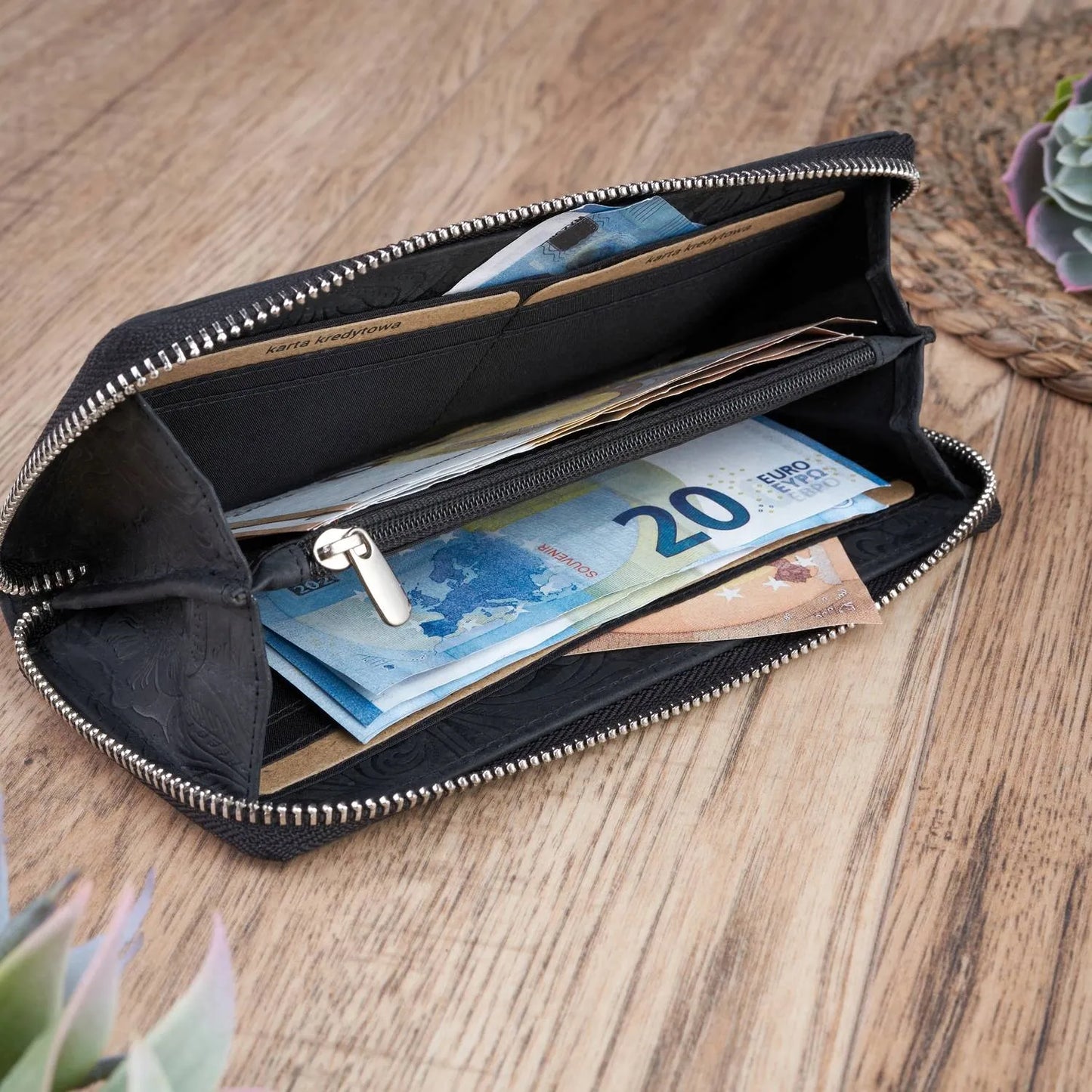Moteriška odinė piniginė Paolo Peruzzi, gėlėta, juoda, RFID, vintažinė, talpi