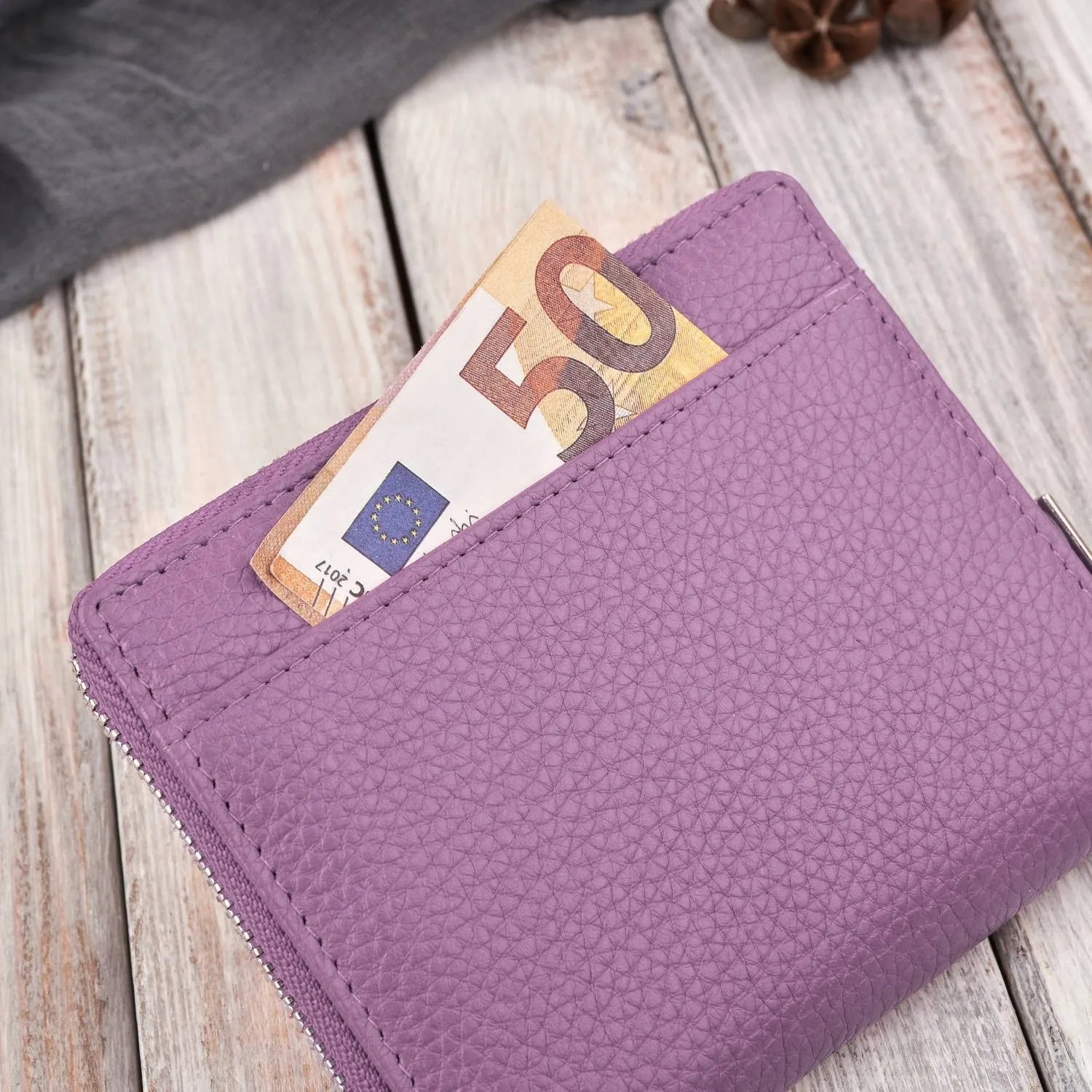 Moteriška odinė piniginė Paolo Peruzzi, violetinė, su RFID apsauga