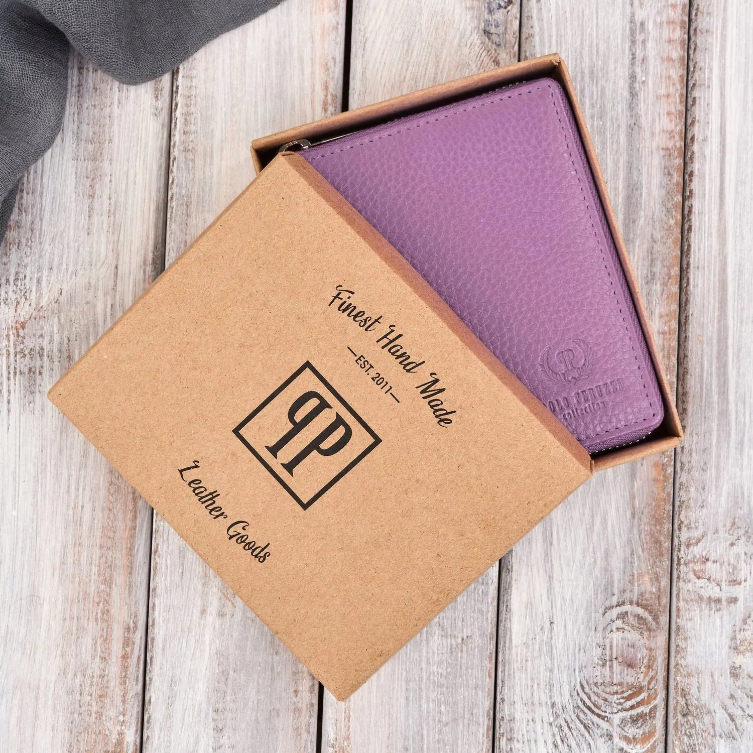 Moteriška odinė piniginė Paolo Peruzzi, violetinė, su RFID apsauga