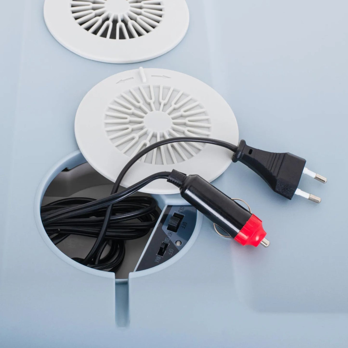 Nešiojamas elektrinis kelioninis šaltkrepšis Adler 40L, 12V/230V