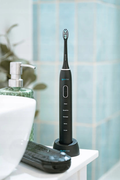 „Oromed ORO-BRUSH GREEN“ elektrinis garsinis dantų šepetėlis, 5 režimai, IPX7, su dėklu