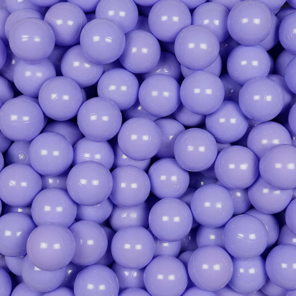 Plastikiniai kamuoliukai sausam baseinui – 200 vnt.