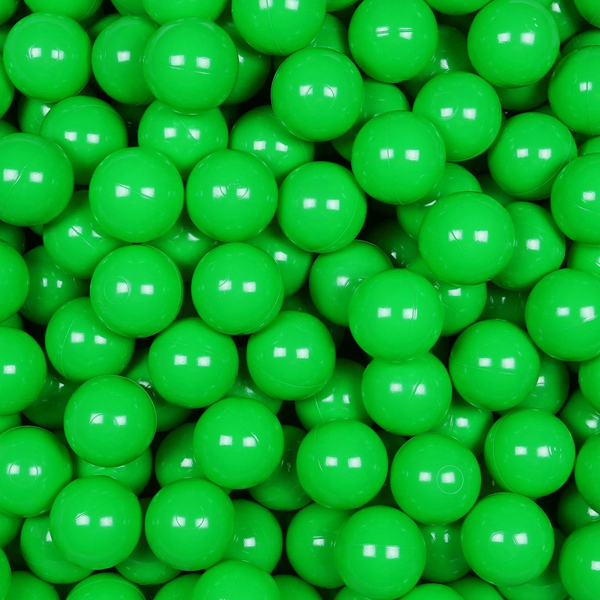 Plastikiniai kamuoliukai sausam baseinui – 200 vnt.