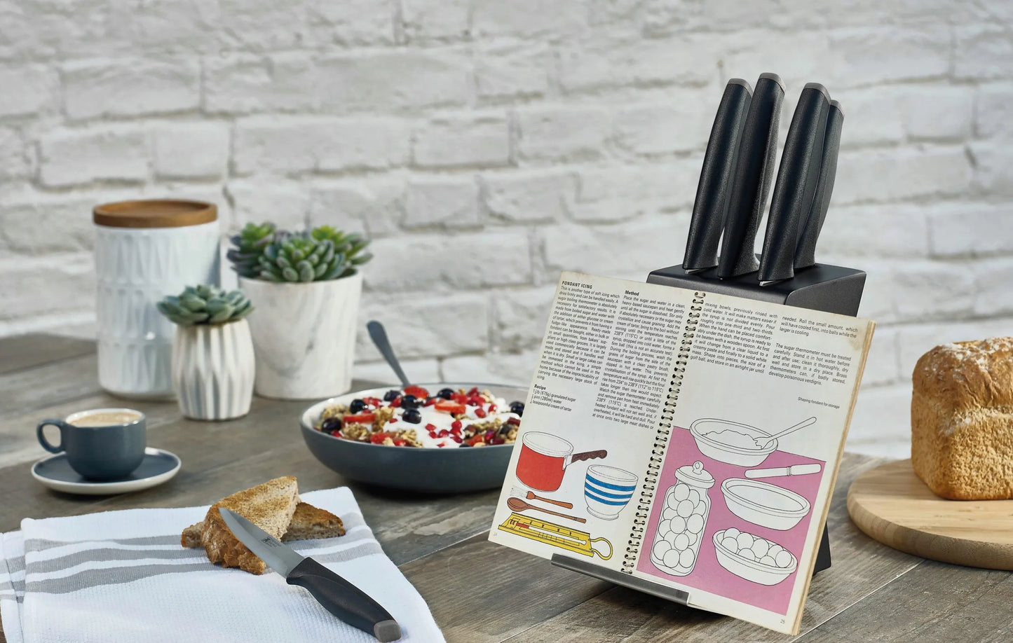 Richardson Sheffield 5 virtuvinių peilių rinkinys juodame stove