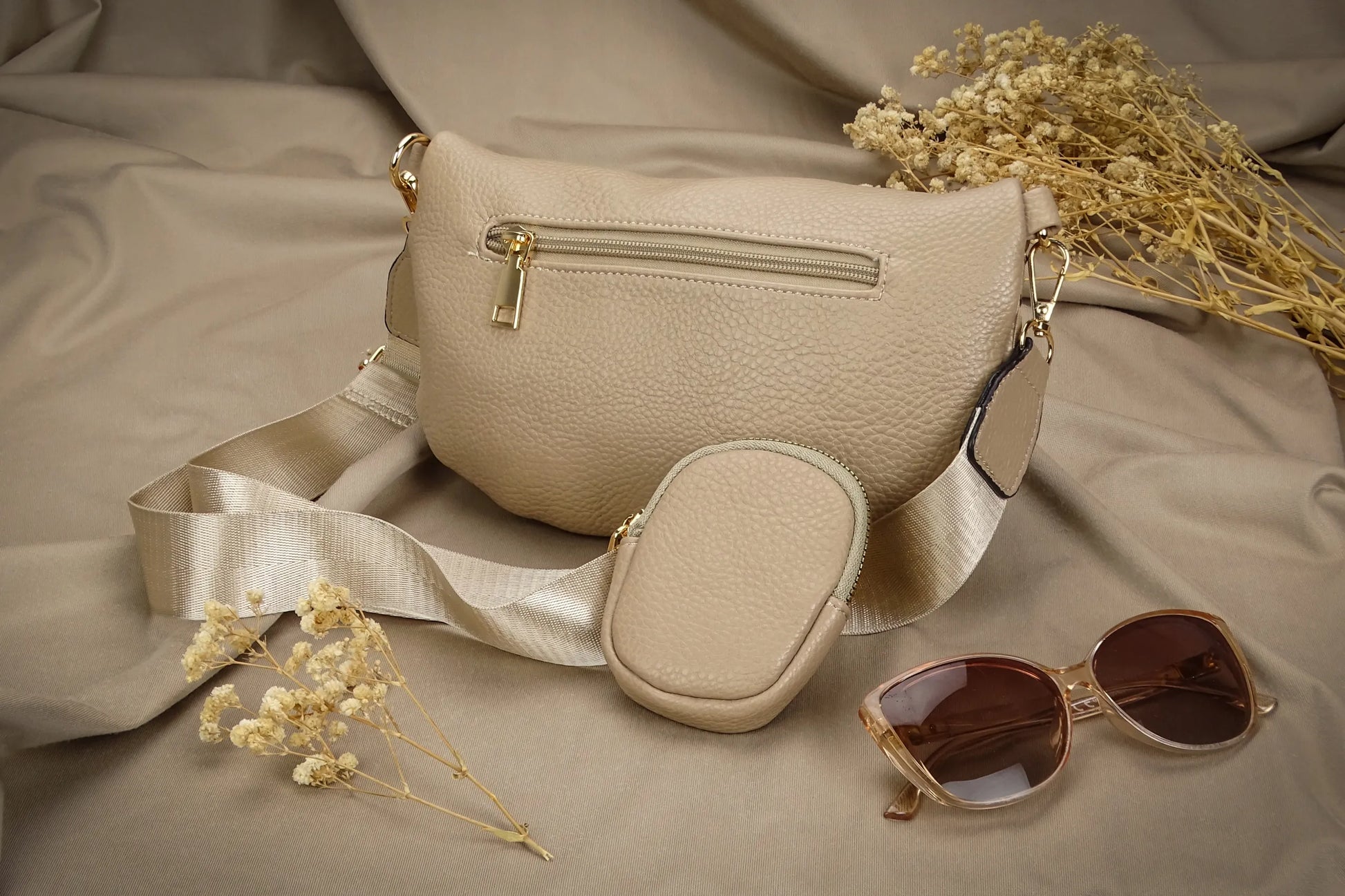 Smėlio spalvos Gracio diržinė rankinė, moteriškas crossbody krepšys su užtrauktuku