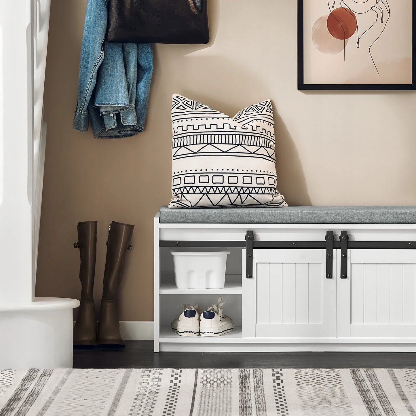 SoBuy batų spintelė-suoliukas su sėdimąja dalimi ir stumdomomis durimis 90cm FSR133-K-W