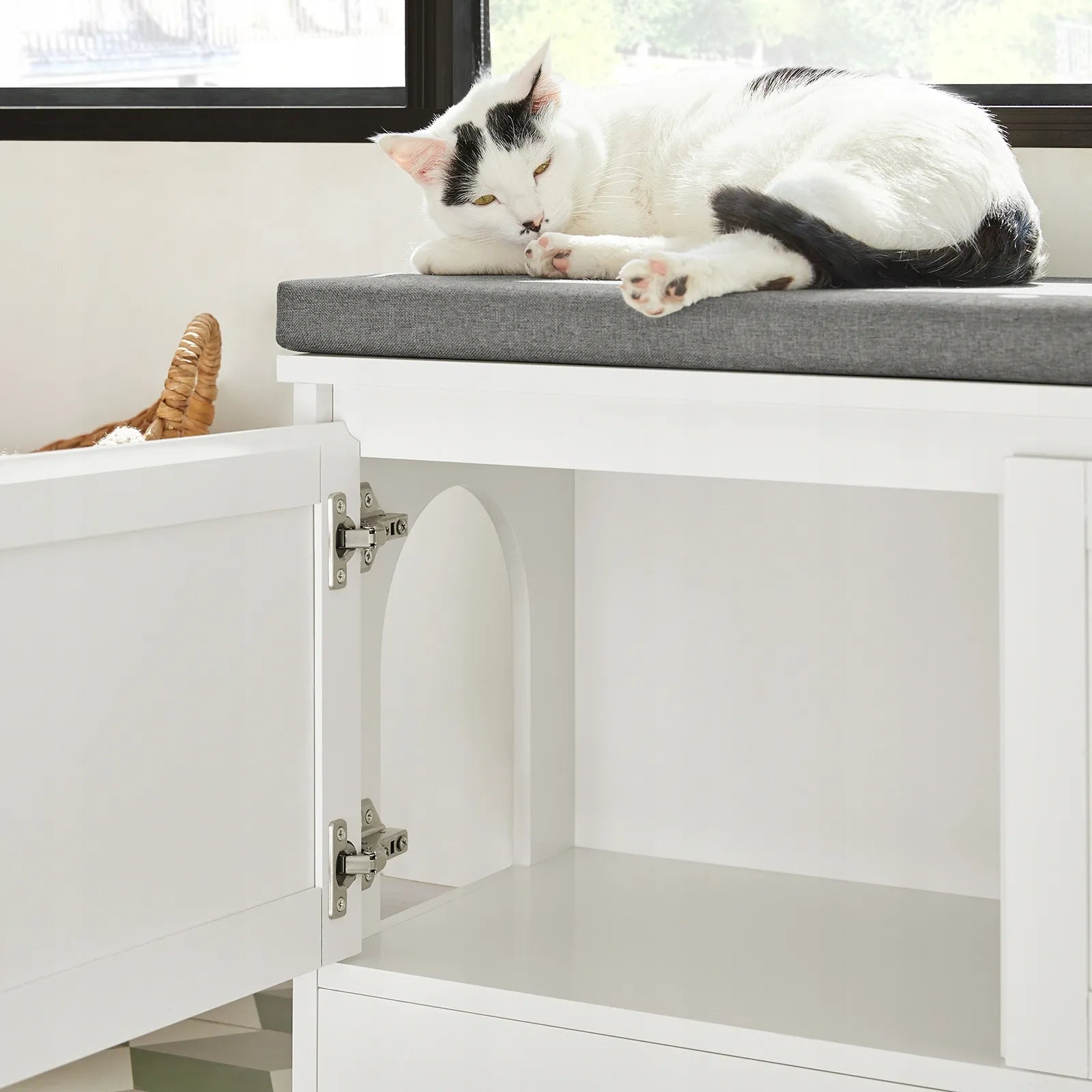 SoBuy suoliukas-batų spintelė su sėdyne, daiktadėže ir nameliu katei, baltas, FSR136-W