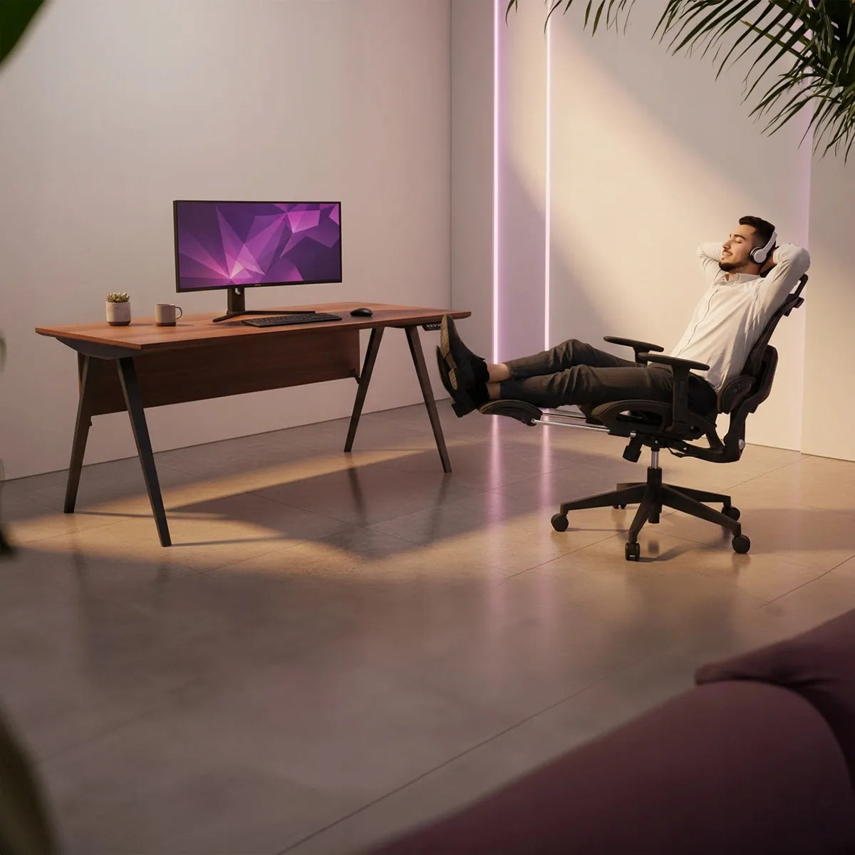 Spacetronik ergonominė biuro kėdė su tinkleliu, ratukais, masažo funkcija ir ventiliatoriumi
