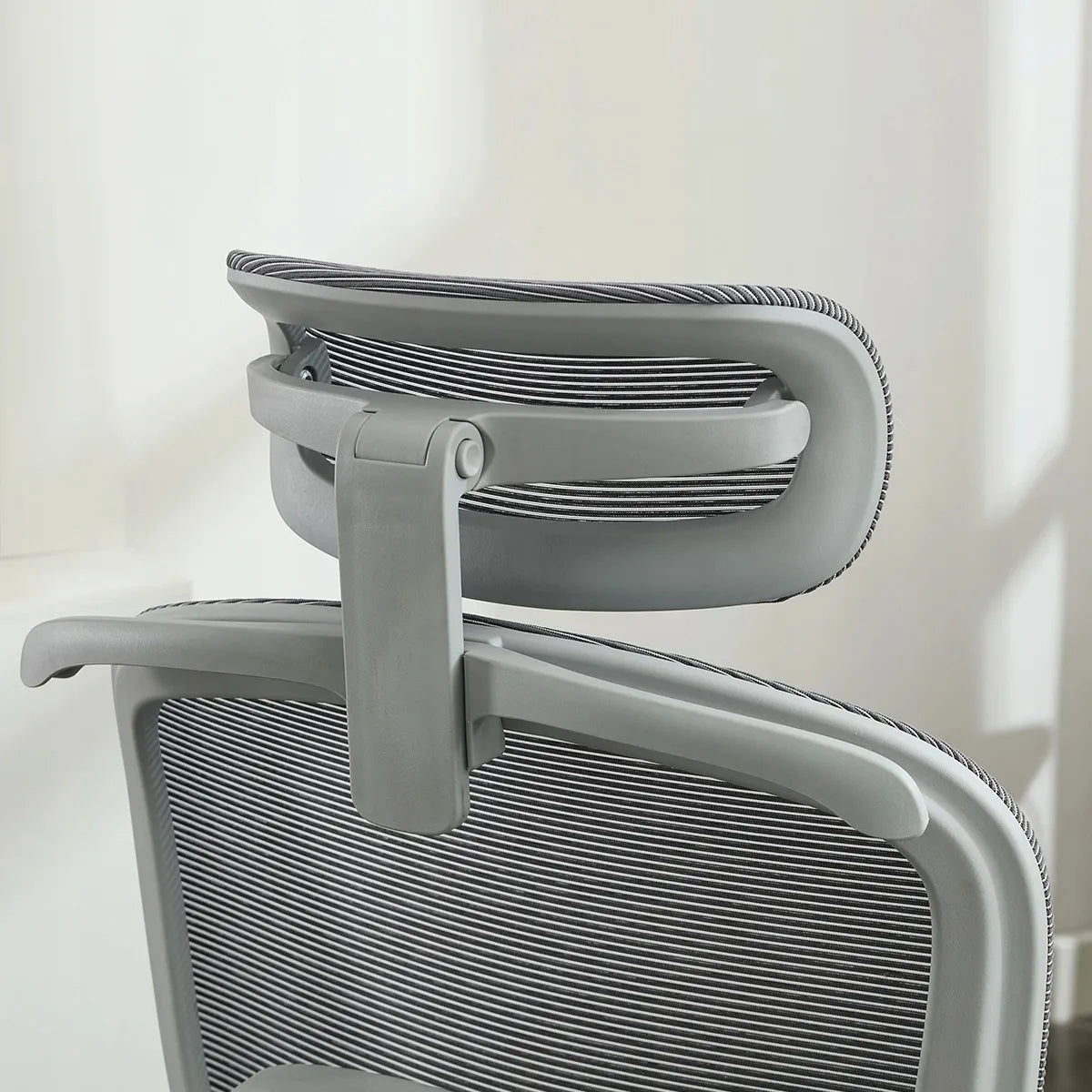 Spacetronik ergonominė biuro kėdė su tinkleliu, ratukais, masažo funkcija ir ventiliatoriumi