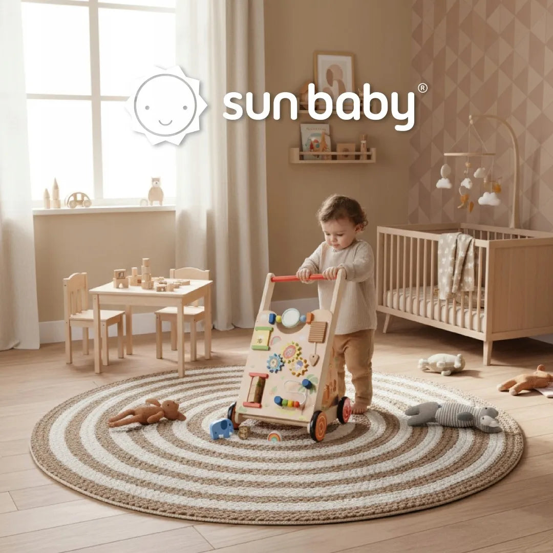 Sun Baby medinė 2-in-1 vaikštynė su manipuliacine lenta ir rūšiuokliu XXL