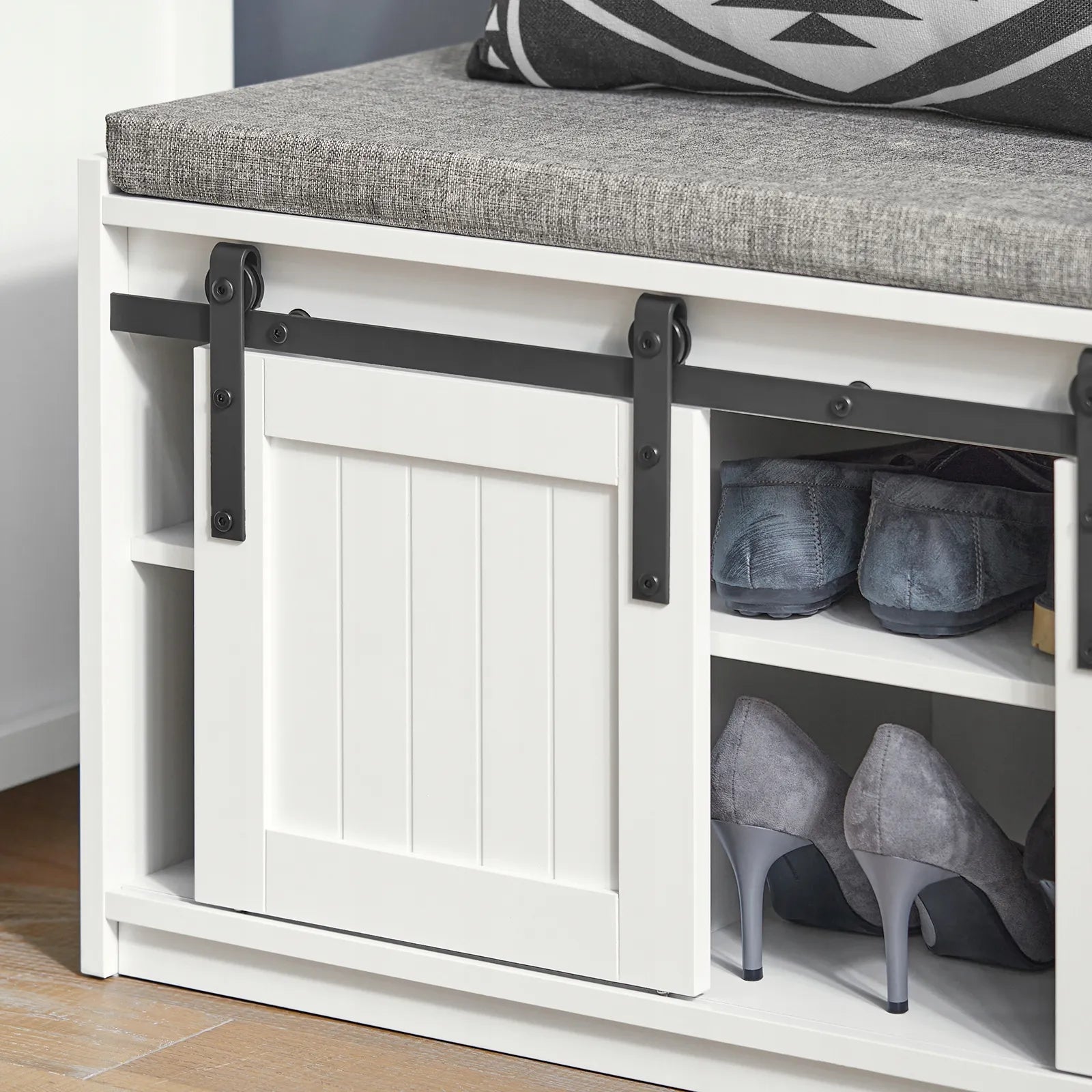 Suoliukas su sėdyne ir batų spintelė su 3 stumdomomis durimis 120x35 SoBuy FSR133-W